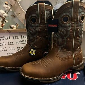 Women’s Durango, cowboy boots, size 7, NIB